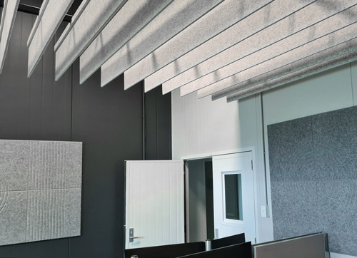 V-Grooved acoustic wall panels designed for Offices, Cafes, Restaurants, Home & 
Professional Studios. Ideally suited to meeting room walls.